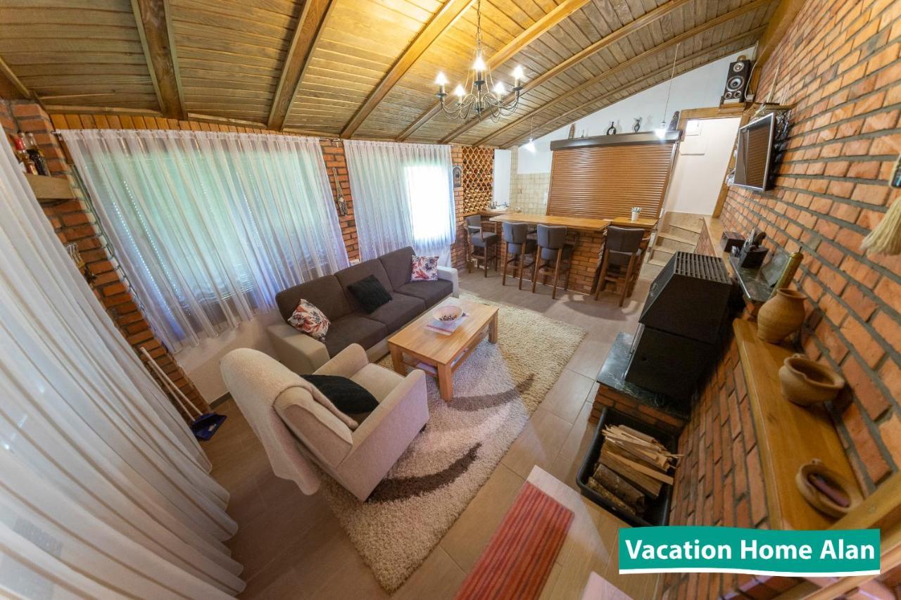 Vacation Home Alan 2 クレン・ヴァクフ エクステリア 写真