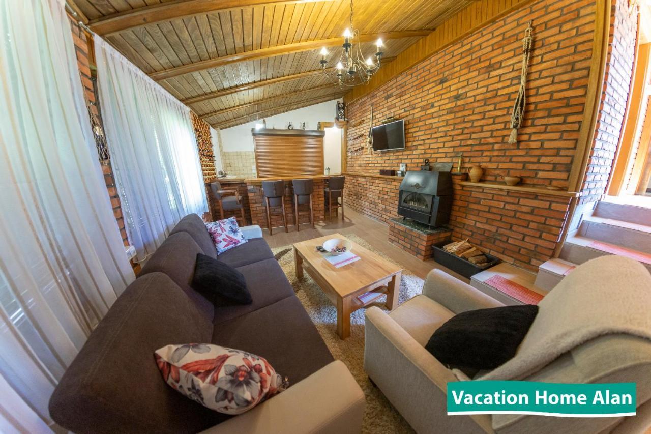 Vacation Home Alan 2 クレン・ヴァクフ エクステリア 写真