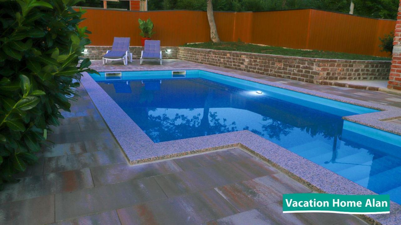 Vacation Home Alan 2 クレン・ヴァクフ エクステリア 写真