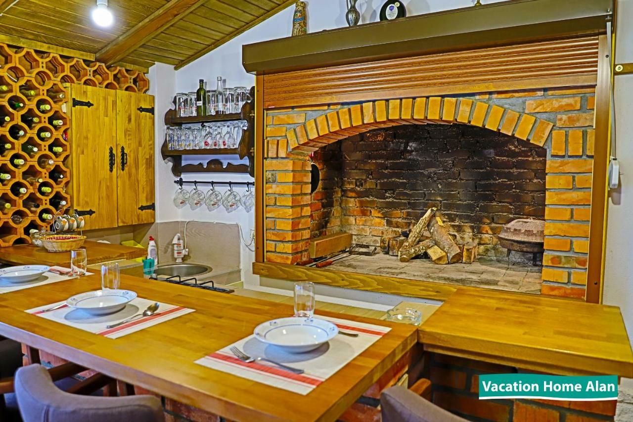 Vacation Home Alan 2 クレン・ヴァクフ エクステリア 写真